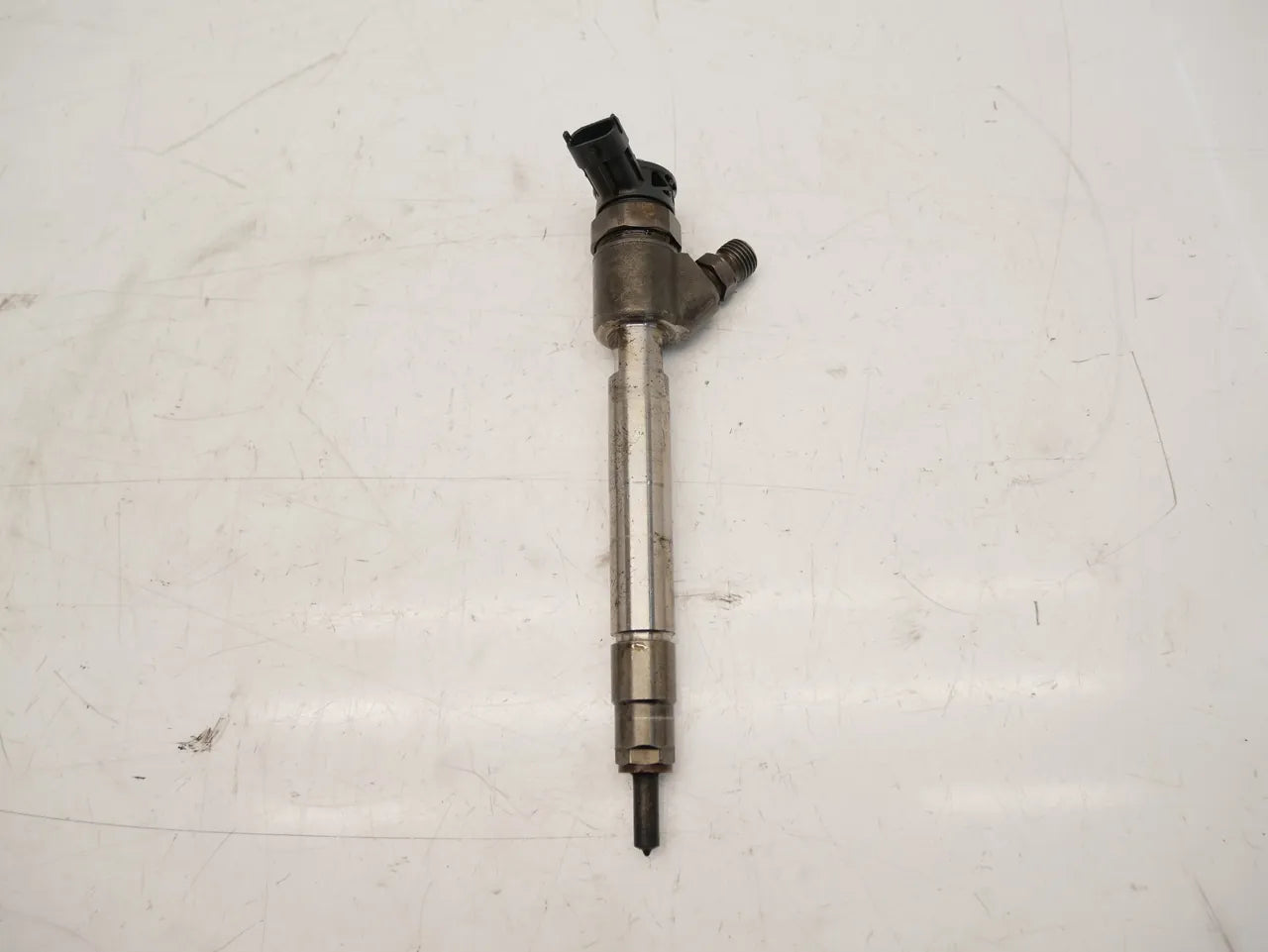 Inyector boquilla de inyección Opel Vivaro 1.5 DV5RUCD D15DT 9828959880 0445110955