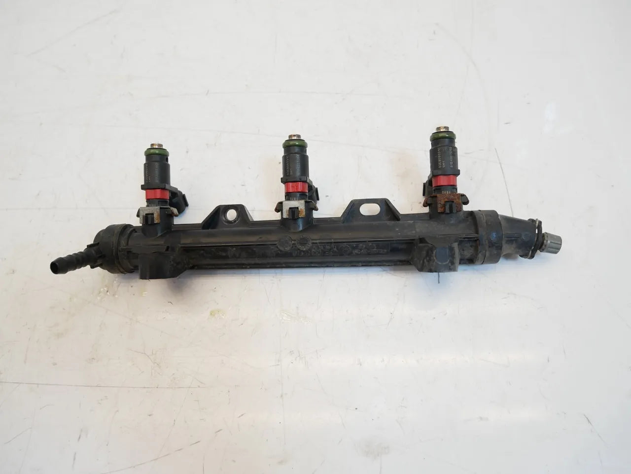 Rampa inyectora Volkswagen Seat Skoda Polo MK5 1.2 gasolina CGPB CGP 03E133320A