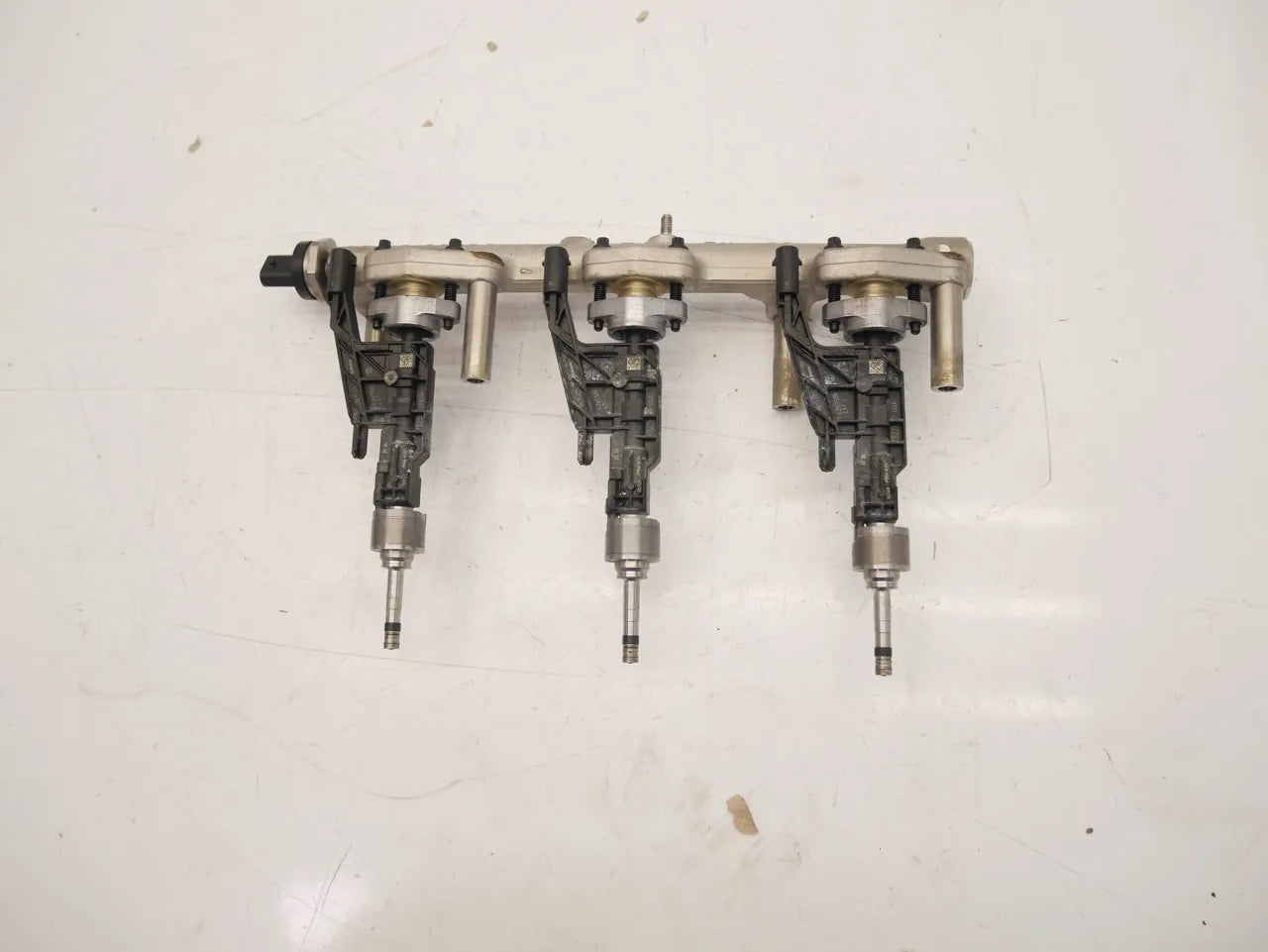 Barra de inyectores Mini Countryman F60 1.5 gasolina B38A15A B38 B38A15M1 8665631