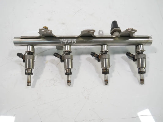 Rampa inyectora Audi Volkswagen Q3 Golf Jetta 2.0 TFSI CCTA CCT 06J133317M