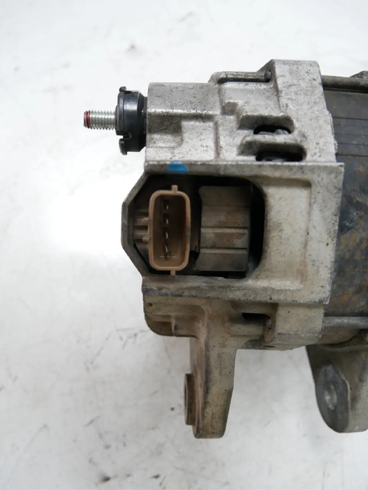 Alternador Mitsubishi Pajero MK4 V98W 3,2 DI-D 4M41 1800A290