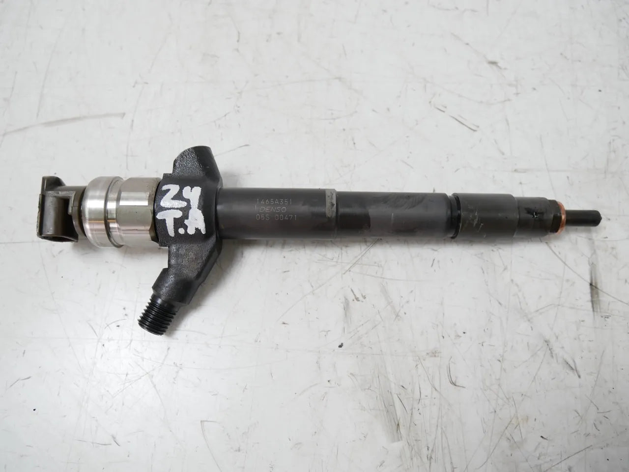 Inyector Mitsubishi Pajero MK4 V98W 3,2 DI-D 4M41 1465A351