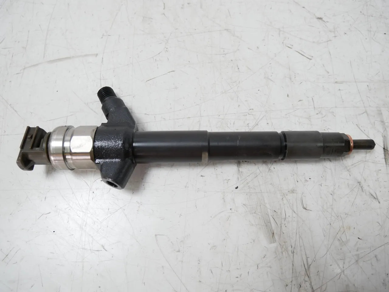 Inyector Mitsubishi Pajero MK4 V98W 3,2 DI-D 4M41 1465A351