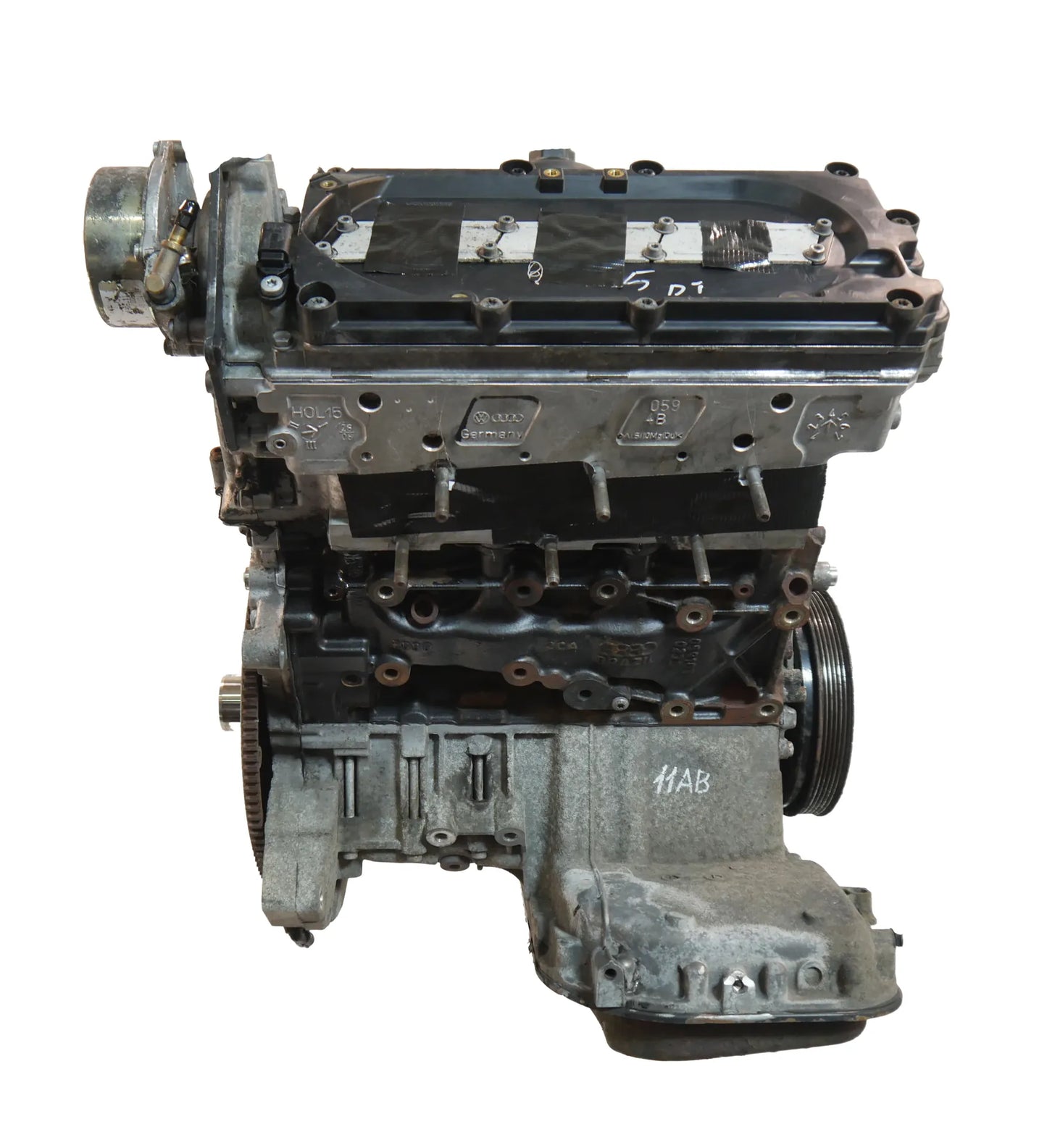 Motor Audi A4 B8 A5 2.7 TDI CGKA CGK 059100033C