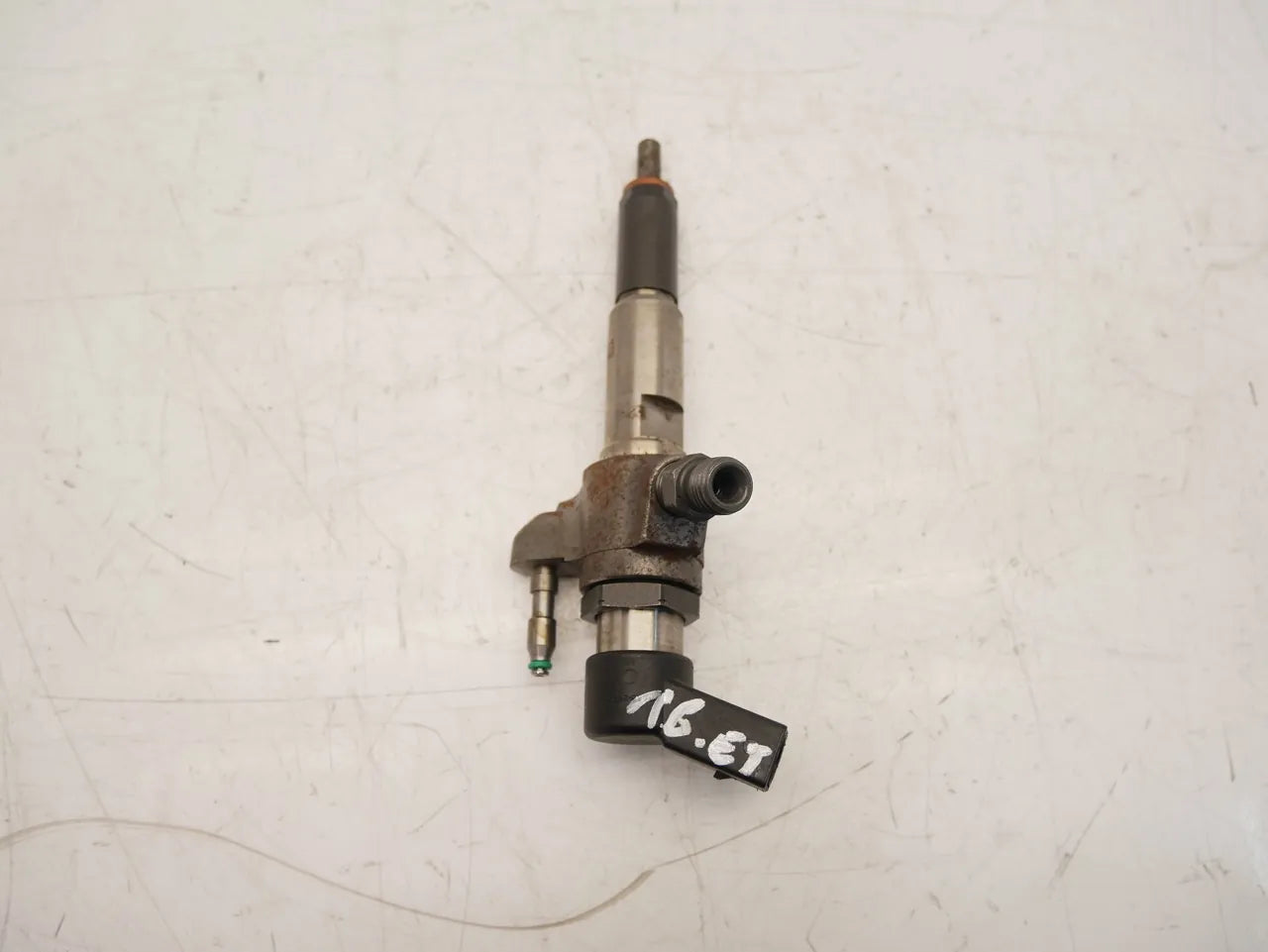 Inyector Peugeot 308 MK1 1,6 HDi DV6C 9HR 9H05 9802448680