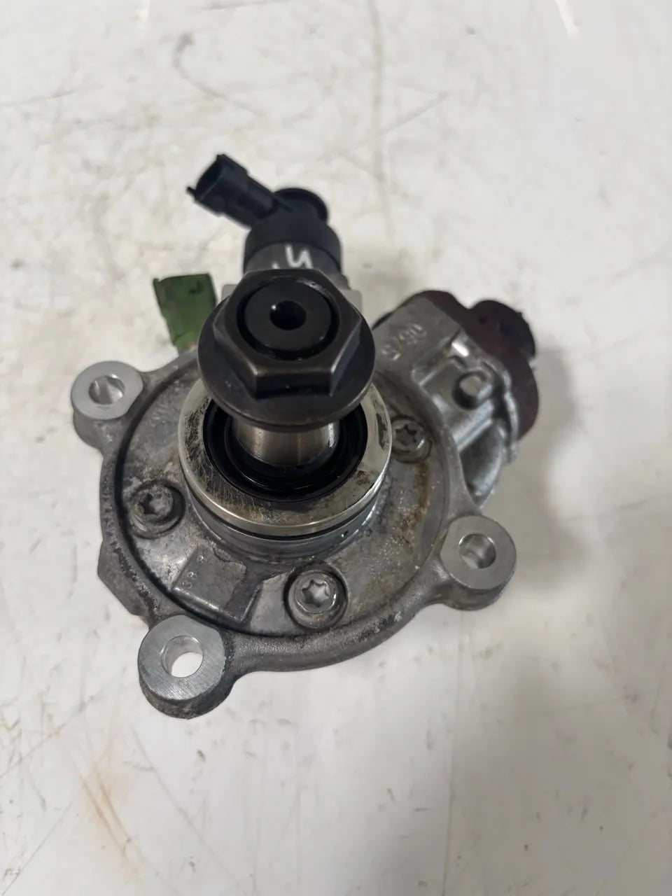 Bomba de alta presión Land Rover Range 2.0 D 204DTD AJ20D4 G4D3-9B395-AA