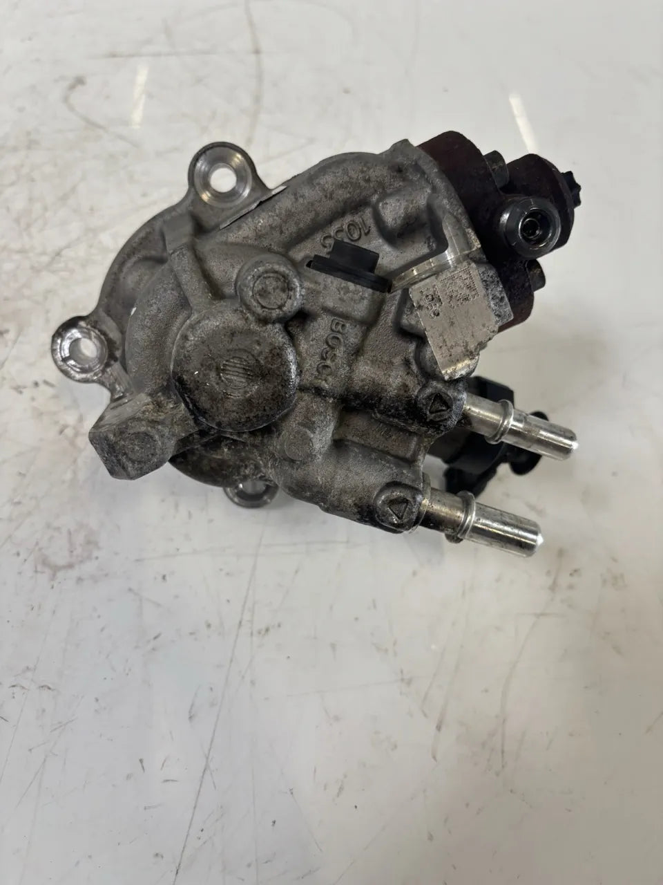 Bomba de alta presión Land Rover Range 2.0 D 204DTD AJ20D4 G4D3-9B395-AA