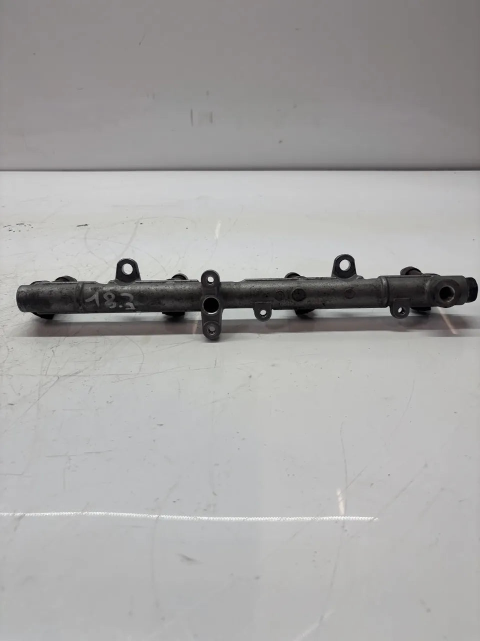 Rail de inyectores Toyota Sequoia Land Cruiser 4.7 gasolina 2UZ-FE 238070F020