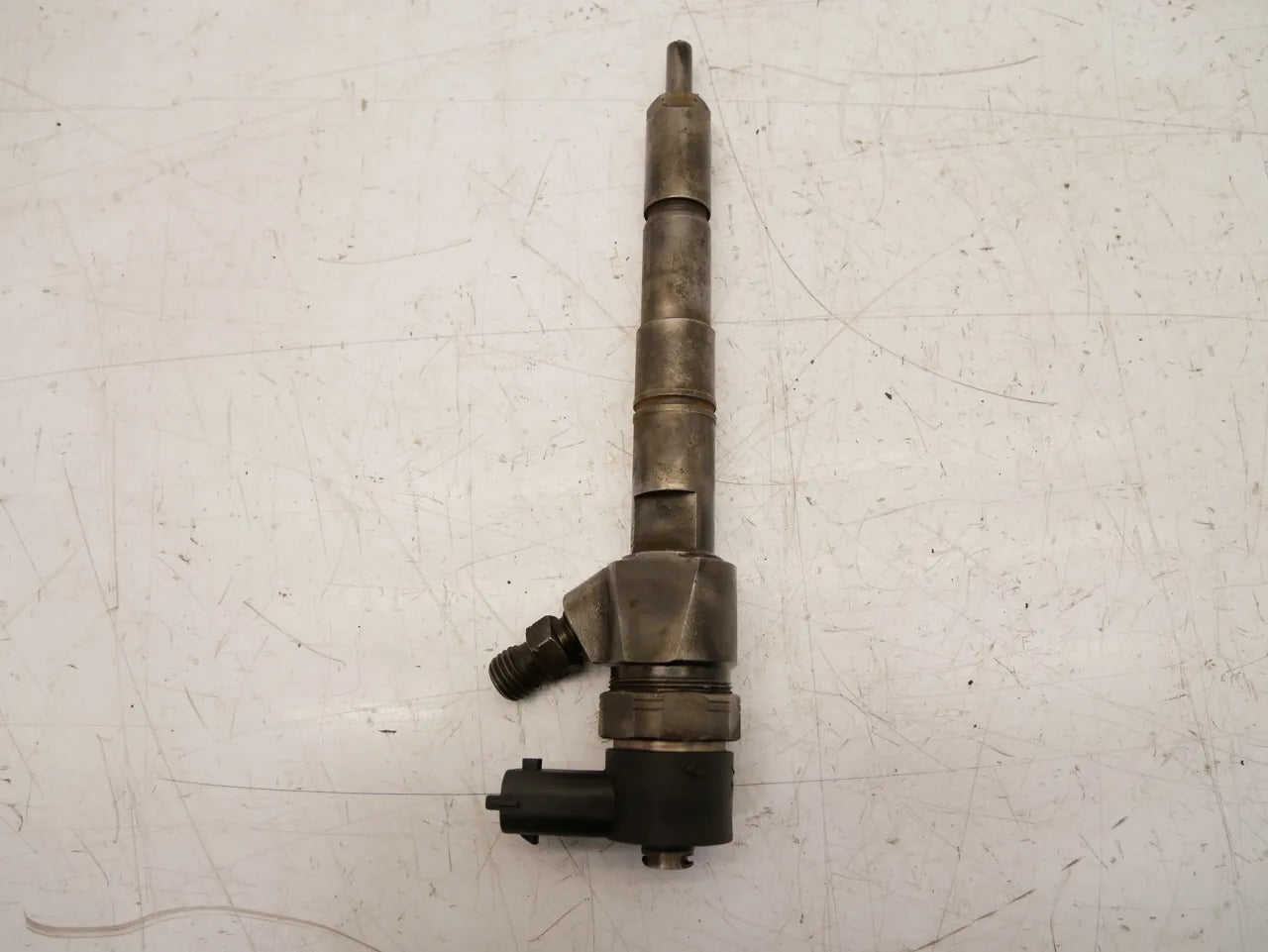 Inyector Opel Astra J 2,0 CDTI A20DTH A20 LBS 0445110327