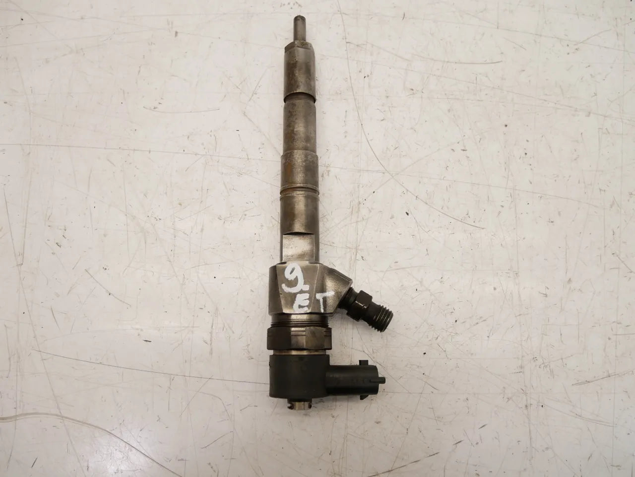 Inyector Opel Astra J 2,0 CDTI A20DTH A20 LBS 0445110327