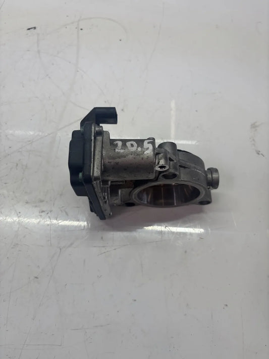 Mariposa BMW Serie 7 G11 G12 4.4 750i N63B44C N63 7619008