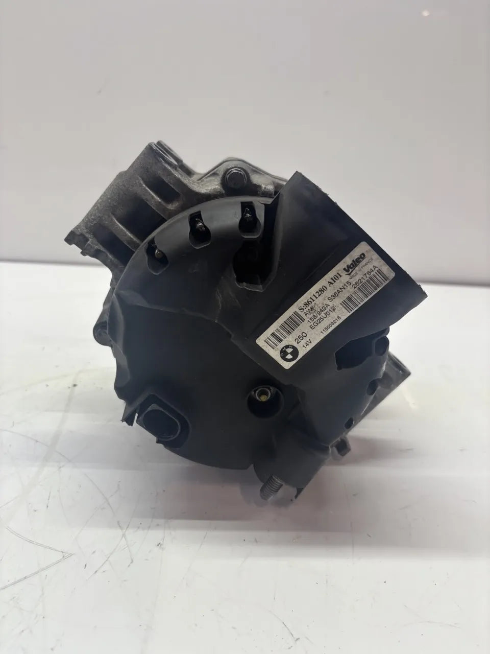 Alternador BMW Serie 7 G11 G12 4.4 750i N63B44C N63 8611280