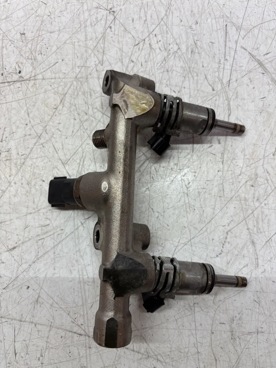 Riel inyector Toyota Subaru GT86 BRZ 2.0 gasolina FA20D 16611-JB000