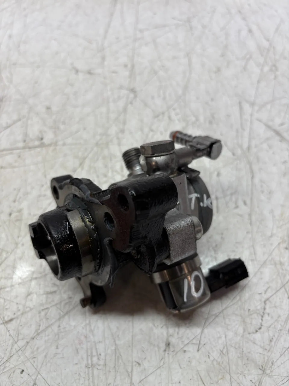 Bomba de combustible Toyota Subaru GT86 BRZ 2.0 Gasolina FA20D FA20 16625-JB000