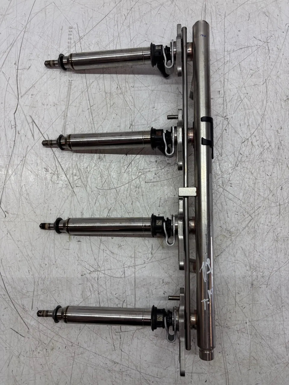 Rampa inyectora Mercedes-Benz 4.7 4-matic M278.929 278.929 A2780703395