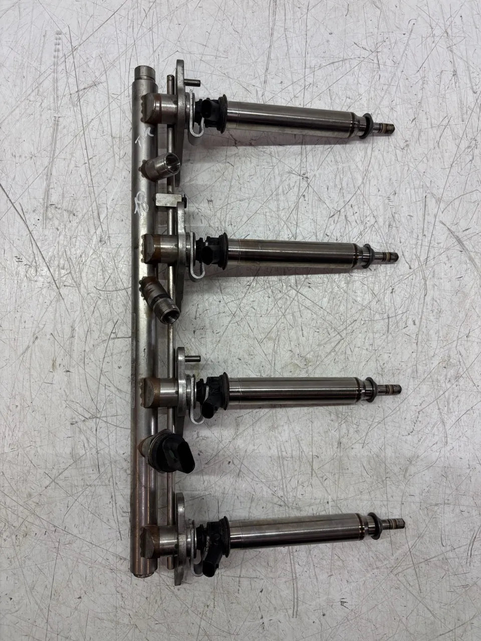 Rampa inyectora Mercedes-Benz 4.7 4-matic M278.929 278.929 A2780703495