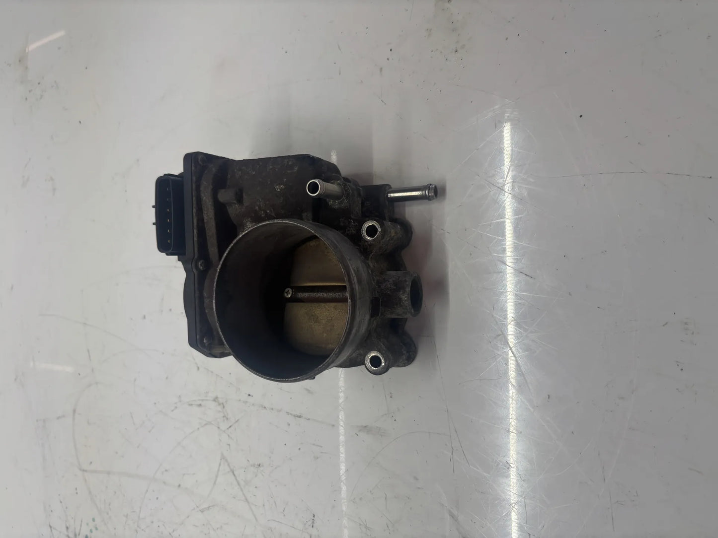 Cuerpo de mariposa Nissan Armada MKI 5.6 V8 Gasolina VK56DE 1611975000