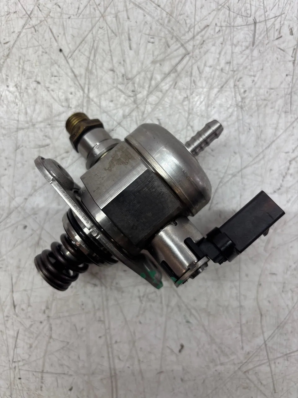 Bomba de combustible Audi A4 B9 2.0 TFSI DBPA DBP 06L127026G
