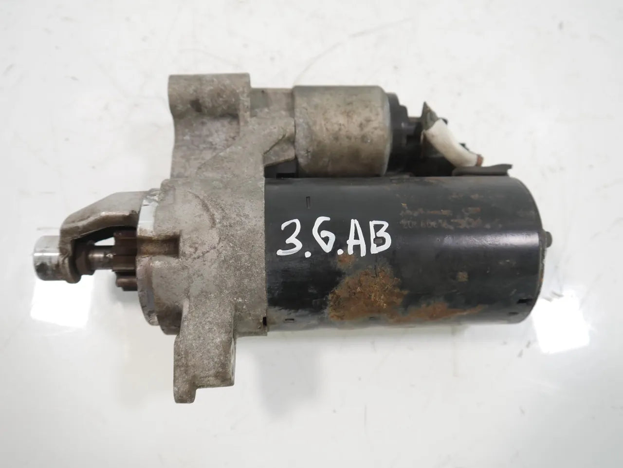 Motor de arranque Audi A4 B8 A5 A6 C6 Q5 2,0 TDI CAGB CAG 03L911021
