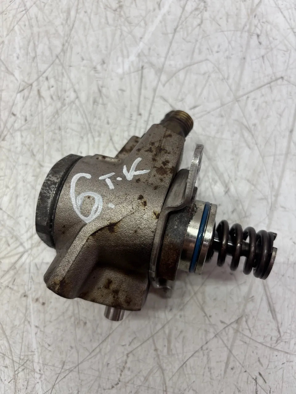 Bomba de combustible Audi A6 C7 A7 3.0 TSFI CTUA CTU 07L127026AB