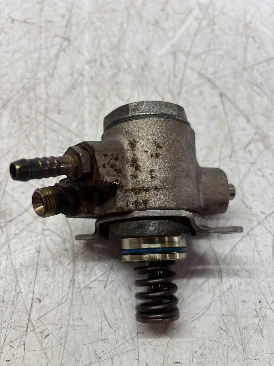 Bomba de combustible Audi A6 C7 A7 3.0 TSFI CTUA CTU 07L127026AB