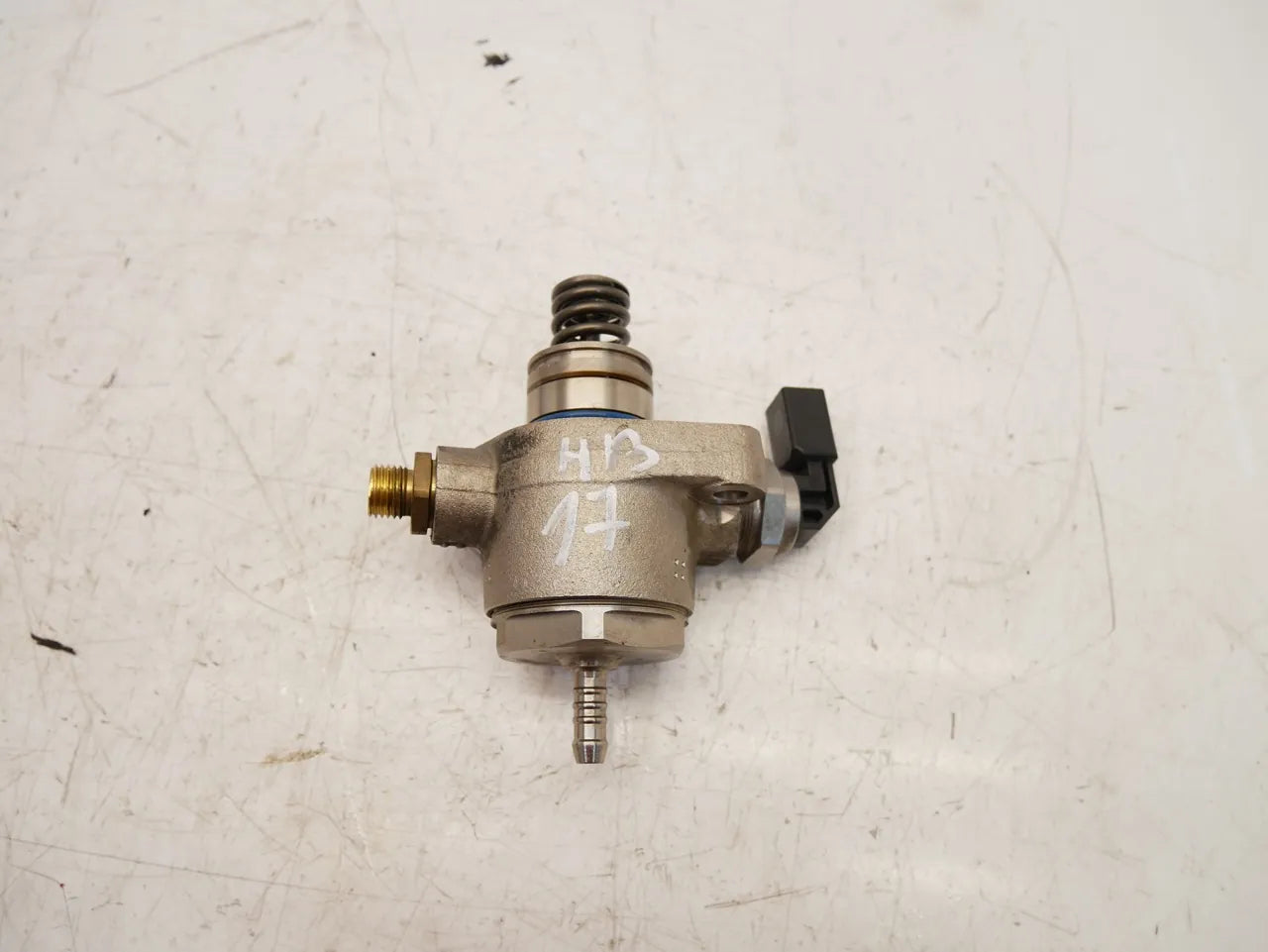 Bomba de combustible Volkswagen Altlas CA1 2.0 TSI DCGA DCG CHH 06L127027B