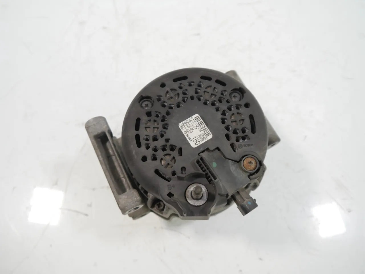 Alternador Opel Corsa E 1,3 CDTI B13DTC B13 LKV 39047359