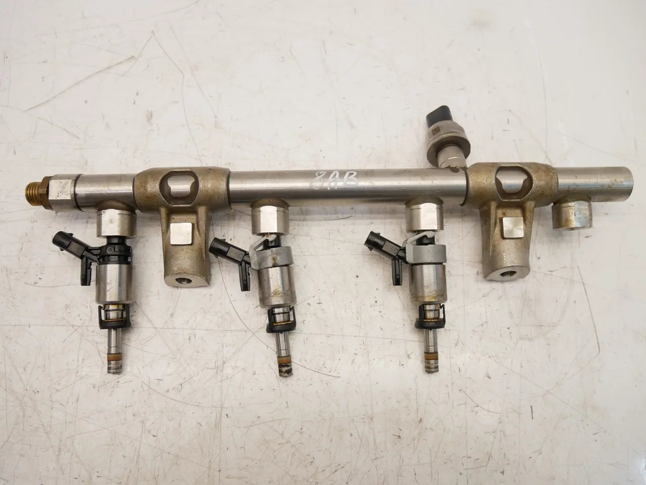 Barra de inyectores Skoda Octavia 2.0 TFSI TSi DGUA DGU DKZ CZP CZPA 06L133317L