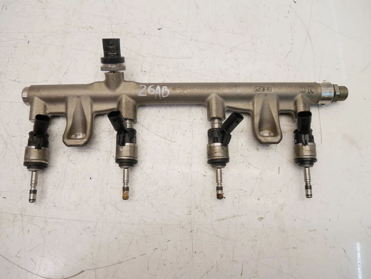 Rampa inyectora Volkswagen Golf MK8 Arteon 2.0 TSI R 4motion DNFG DNF 06N133317A