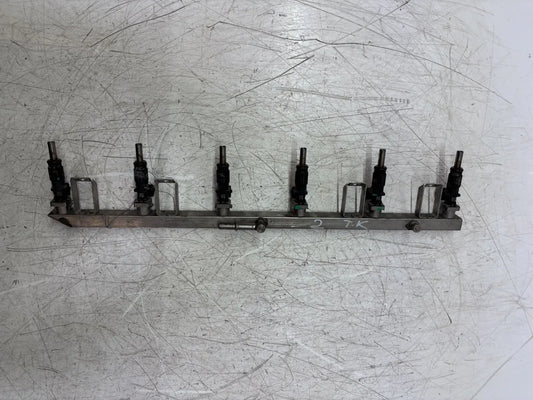 Rampa inyectora BMW Serie 5 530i E60 E61 3.0 gasolina N52B30A N52 7542070 7531634