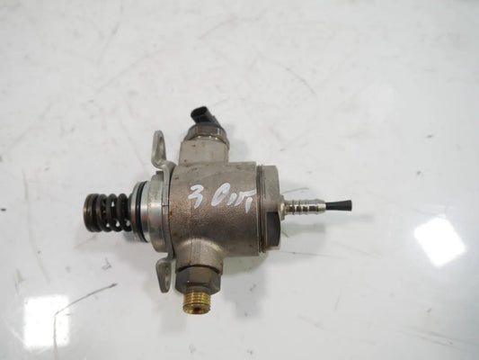 Bomba de combustible Audi A5 8TA 2.0 TFSI quattro CDNC CDN 06J127025E