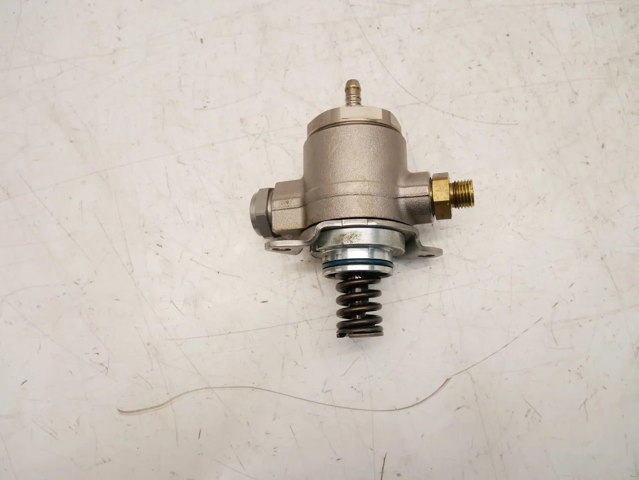 Bomba de combustible Audi A5 A4 B8 A6 C7 2.0 TFSI quattro CAED CAE 06J127025G