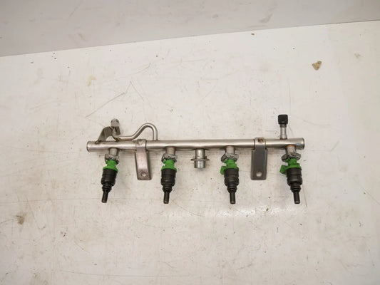 Rampa inyectora Mercedes-Benz C180 W203 1.8 M271.946 271.946 M271 A2710780549