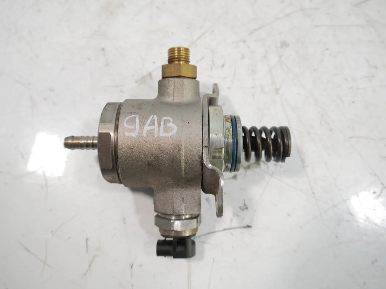 Bomba de combustible Audi A6 C7 A5 A4 B8 2.0 TFSI quattro CAED CAE 06J127025J