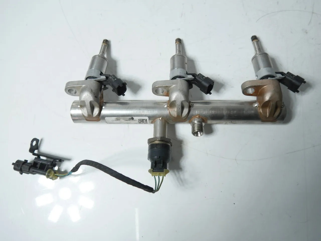 Riel inyector Alfa Romeo Giulia 952 2.9 670050436 00670050573 0307150691