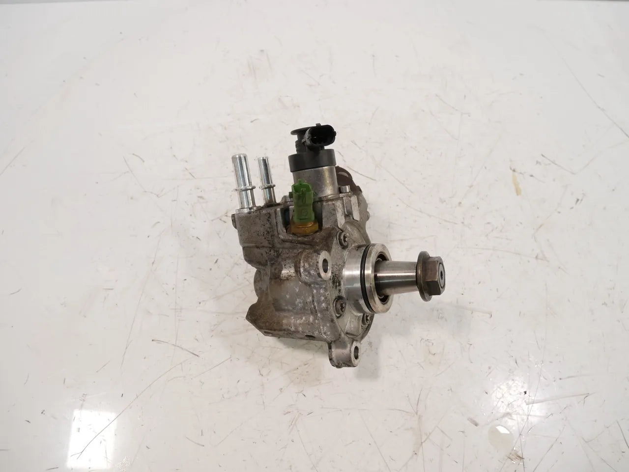 Bomba de alta presión Jaguar XE X760 2.0 D 204DTD AJ20D4 G4D3-9B395-AB 0445010772