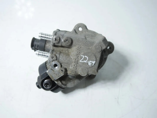 Bomba de alta presión Volkswagen Transporter T5 2.0 TDI CAAC CAA CCHA 03L130755J