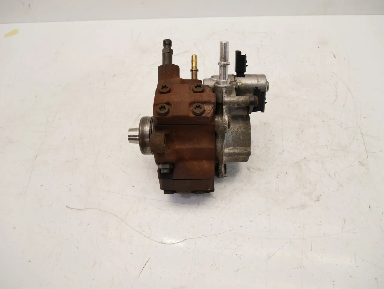 Bomba de alta presión Ford Ranger TKE 3.2 TDCi 4x4 SA2R FB3Q-9B395-AB