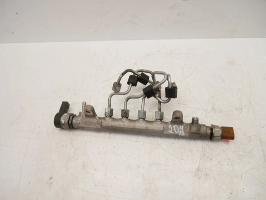 Tubo de ferrocarril Audi Volkswagen A3 Eos Passat Tiguan 2.0 TDI CBAB CBA 03L089G