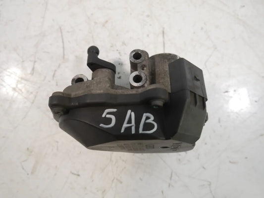 Actuador Audi A4 B7 2.0 TFSI quattro BWE 06F133482D