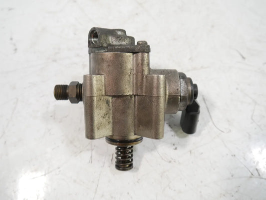 Bomba de combustible Audi A4 B7 2.0 TFSI quattro BWE 06E906031K