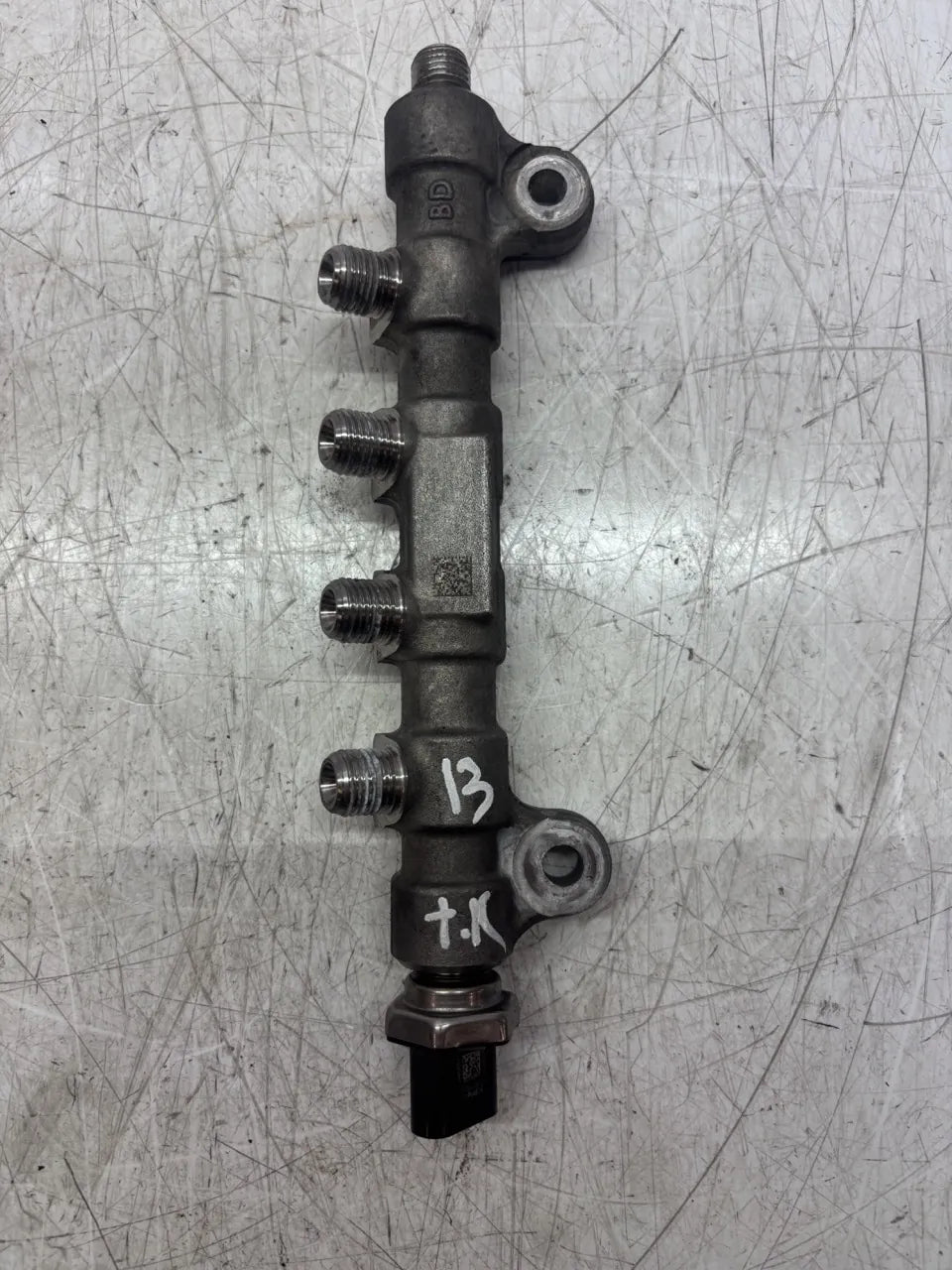 Riel inyector Mazda 3 BP 2.0 Skyactiv-X M Hybrid HFY1 HF01 HF