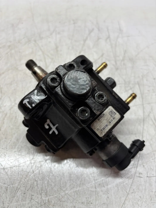 Bomba de alta presión Opel Insignia A 2.0 CDTI A20DTE LHV A20 55597788