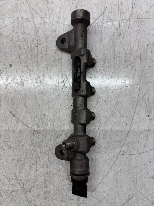 Tubo de raíl Opel Insignia A 2.0 CDTI A20DTE LHV A20 55576177