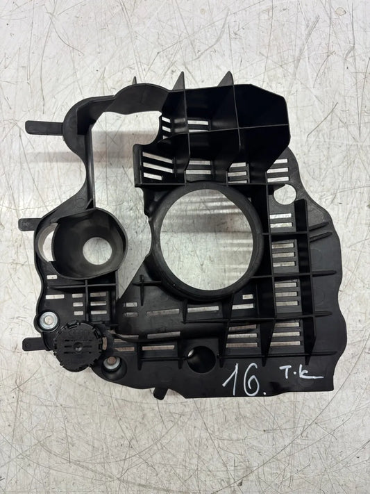Placa deflectora Audi A5 Q5 A4 2.0 TFSI CDNC CDN 06H103138E