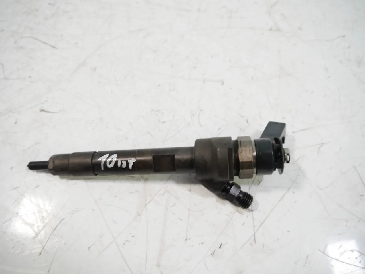 Inyector boquilla de inyección BMW Serie 1 E82 2.0 118d N47D20C N47D20U0 N47 7798446