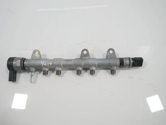 Tubo de raíl BMW Serie 1 F40 2.0 120 d B47C20B B47C20O1 B47 8579240 0445214371