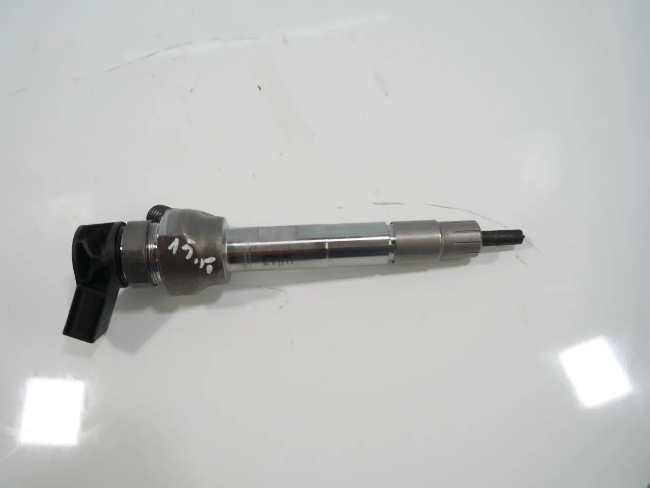 Inyector boquilla de inyección BMW Serie 1 F40 2.0 120 d B47C20B B47C20O1 B47 8579236