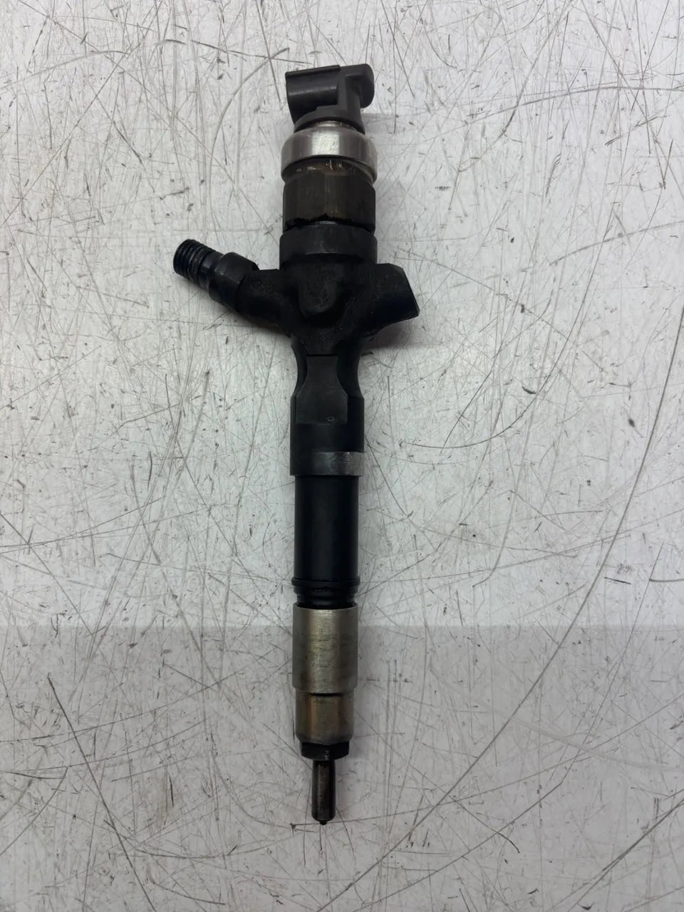 Inyector Toyota Land Cruiser J12 3.0 D-4D 1KD-FTV 23670-39185