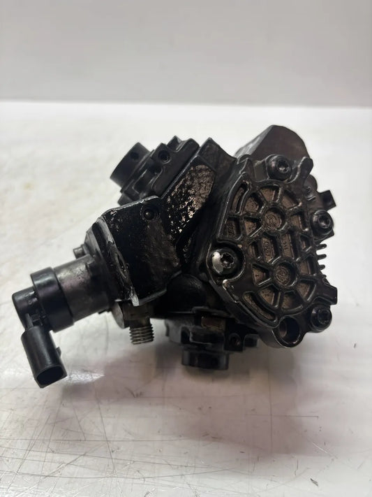 Bomba de alta presión Audi A4 B7 A6 C6 2.7 TDI BPP 059130755S